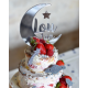 Gâteau d'anniversaire à étage avec cake topper plexiglas argent
