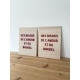 Affiche en plexiglas ivoire VS bois et lettrage rouge