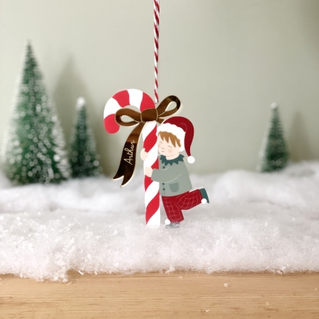Boule de No&euml;l enfant &agrave; personnaliser, Gar&ccedil;on au sucre d'orge