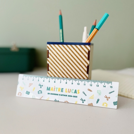 Cadeau &agrave; personnaliser pour maitre, r&egrave;gle en plexiglas